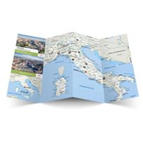 Labrys folding maps are provided to their customers that are participating in a Labrys group travel excursion. The client requested a customized mapstyle, which can be seen. Additionally, a metro map has been made for practical use.